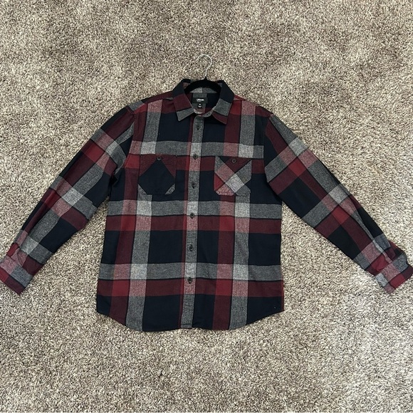 urban pipeline Other - Urban Pipelinene Men’s Softball Button- Downn Plaid Shirt Size M red & black